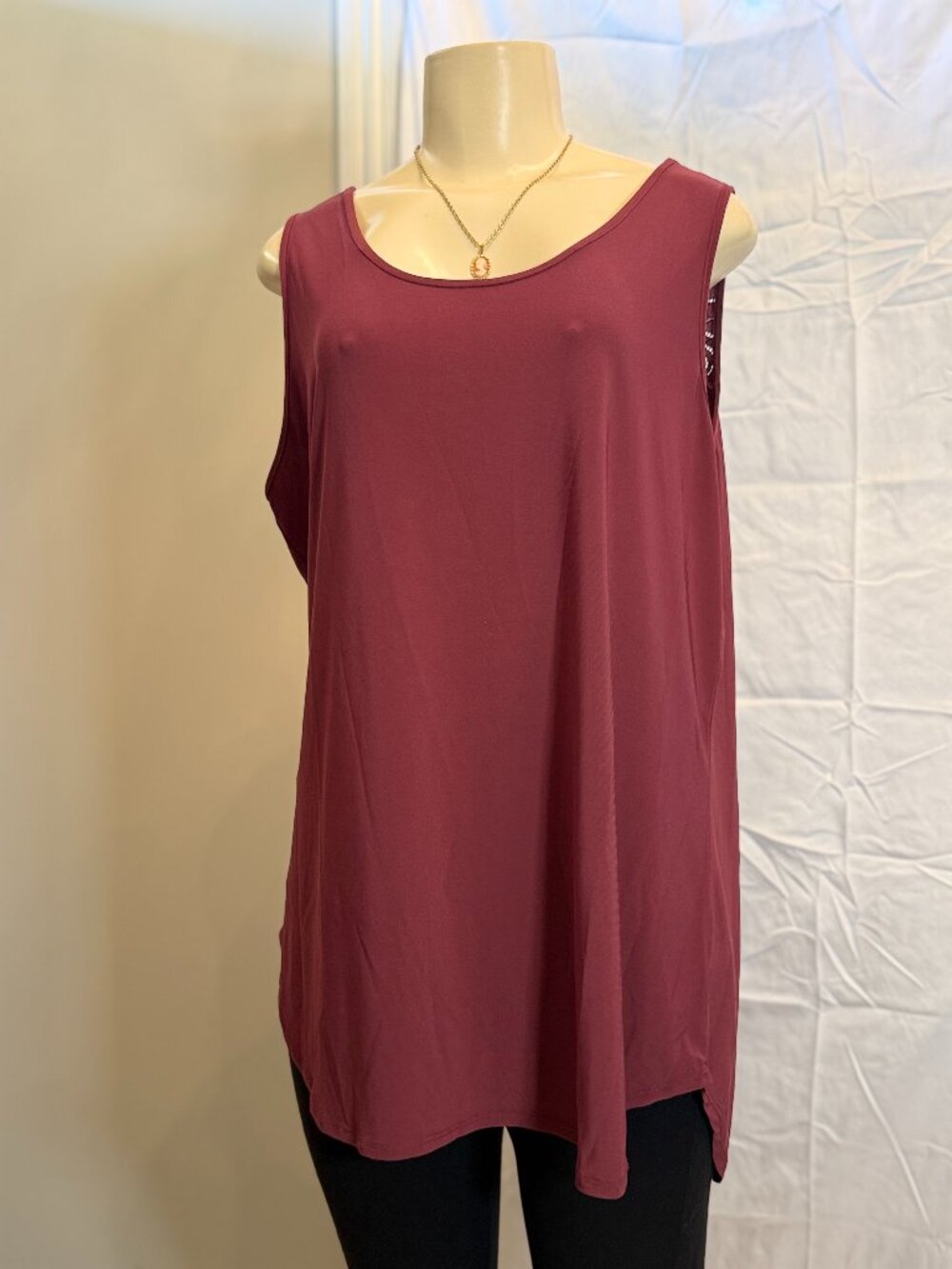 Cato Maroon Sleeveless Blouse Women's XL Used Excellent Condition!